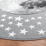 Safavieh Carousel Kids 100 5'-3" x 5'-3" Rug in Light Grey / White