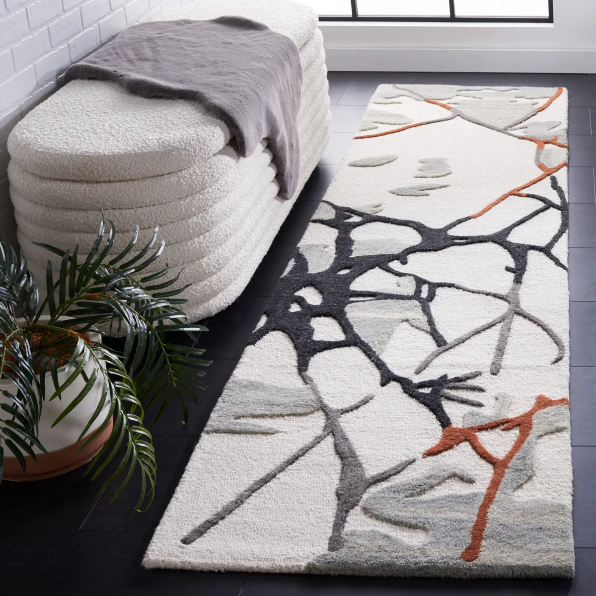 Safavieh Metro 2'-3" x 9'-0" Rug in Ivory / Grey