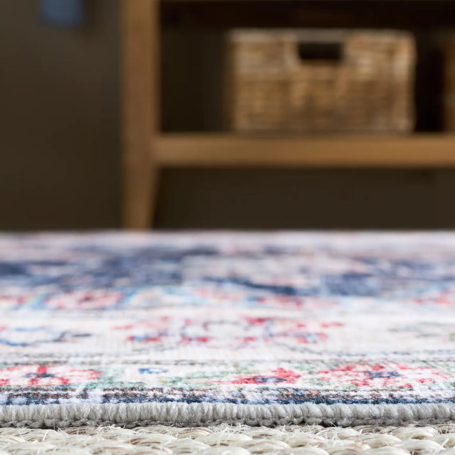 Safavieh Martha Stewart Washable 5'-0" x 7'-0" Rug in Navy / Beige