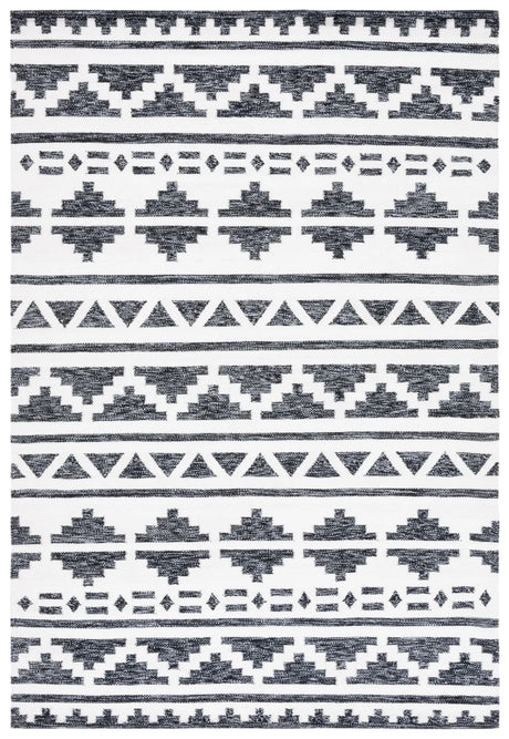 Safavieh Kilim 4'-0" x 6'-0" Rug in Black / Ivory