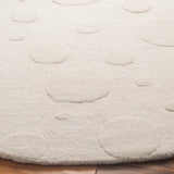 Safavieh Cambridge 6'-0" x 6'-0" Rug in Ivory