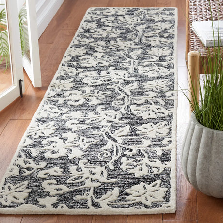 Safavieh Metro 2'-3" x 9'-0" Rug in Black / Ivory