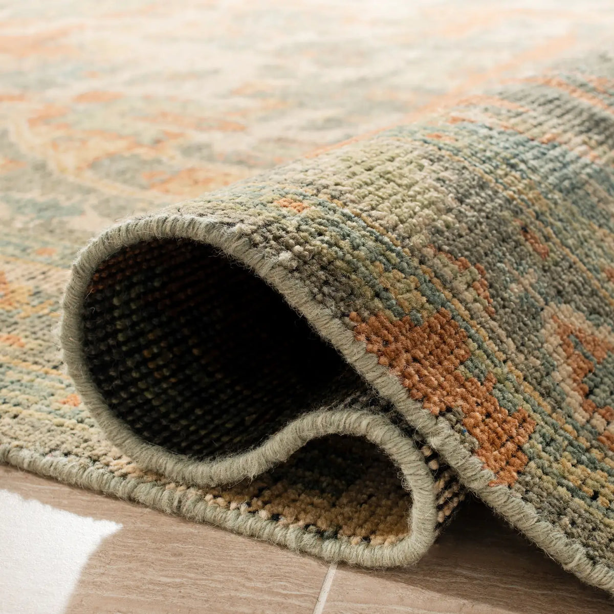 Safavieh Izmir 6'-0" x 9'-0" Rug in Rust / Taupe