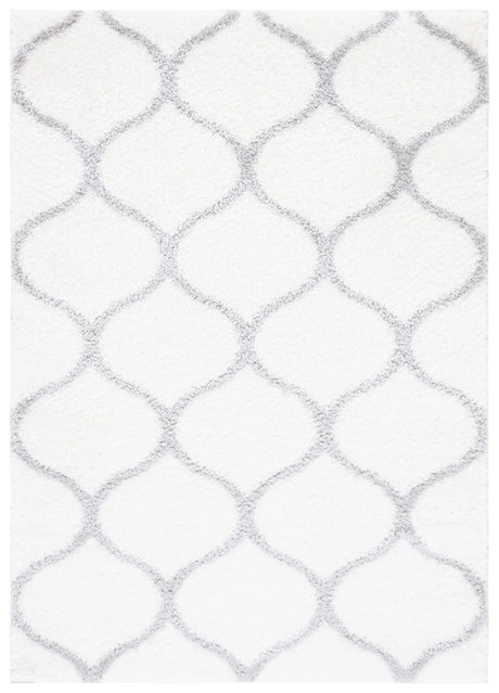Safavieh Tahoe Shag 4'-0" x 6'-0" Rug in White / Grey