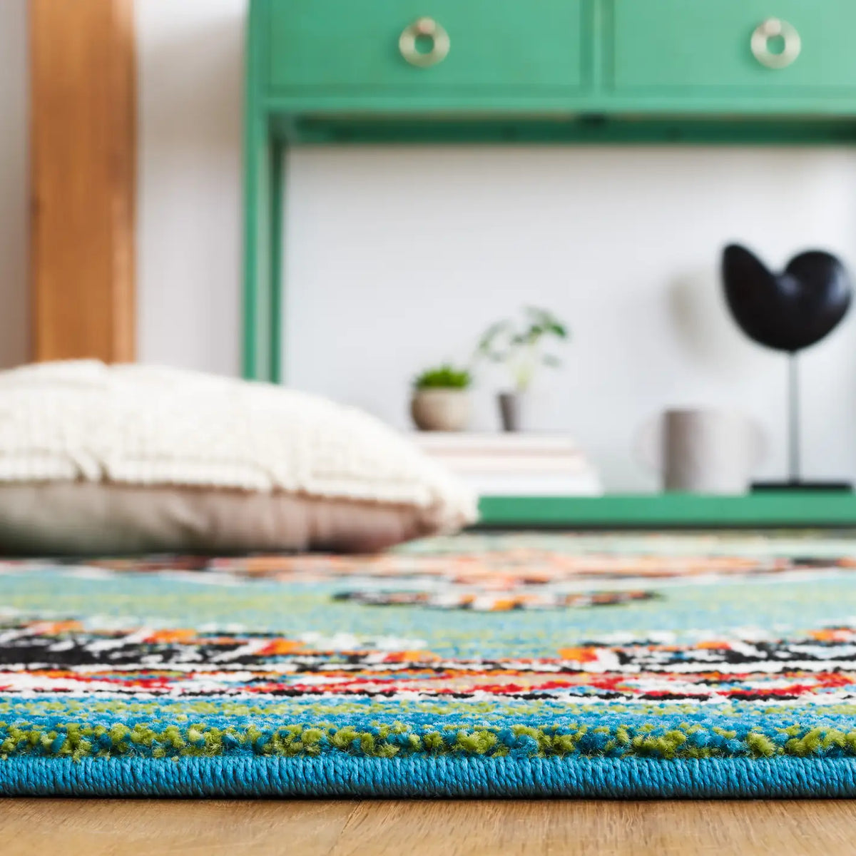 Safavieh Vintage Hamadan 4'-0" x 6'-0" Rug in Green / Black
