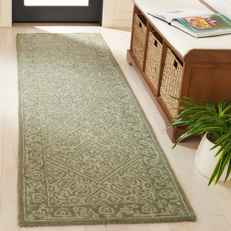 Safavieh Dip Dye 2'-3" x 11'-0" Rug in Green
