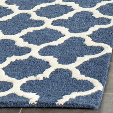 Safavieh Cambridge 2'-6" x 12'-0" Rug in Navy / Ivory