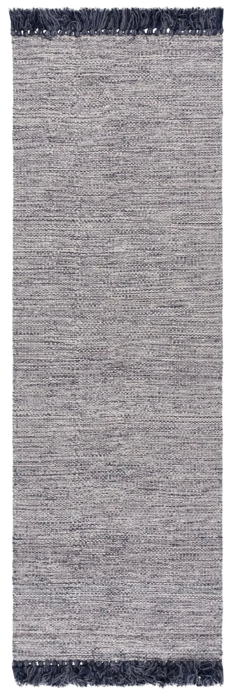 Safavieh Montauk 2'-3" x 7'-0" Rug in Grey