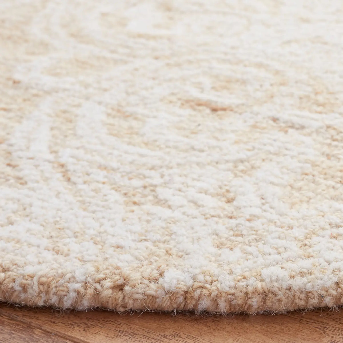 Safavieh Metro 6'-0" x 6'-0" Rug in Gold / Ivory