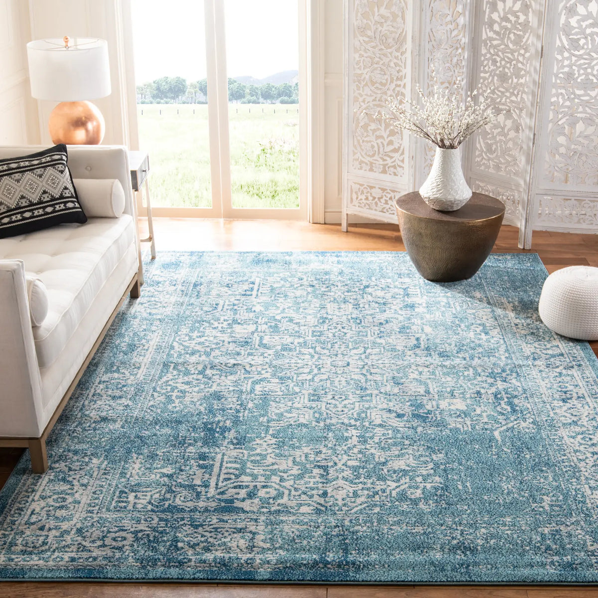 Safavieh Evoke 10'-0" x 14'-0" Rug in Blue / Ivory