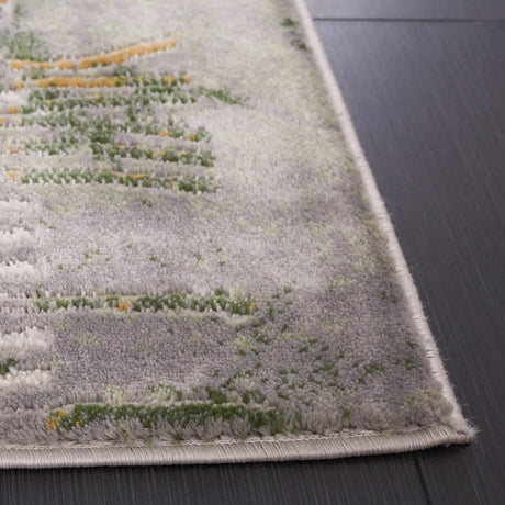 Safavieh Palma 4'-0" x 6'-0" Rug in Beige / Green