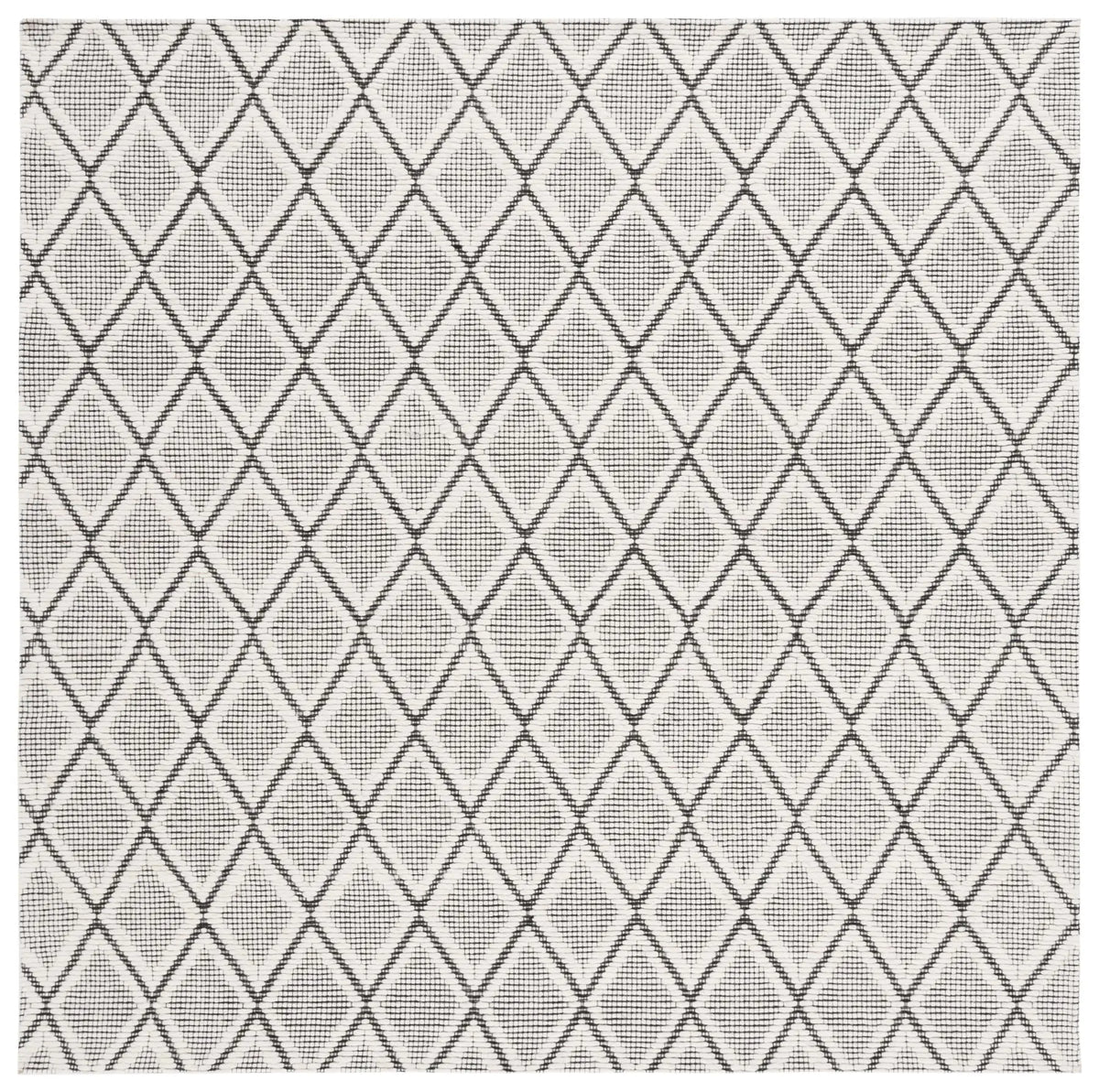 Safavieh Marbella 6'-0" x 6'-0" Rug in Ivory / Black
