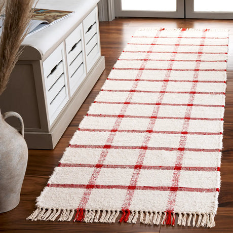 Safavieh Montauk 2'-3" x 8'-0" Rug in Ivory / Red