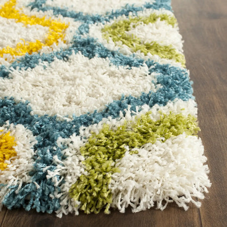 Safavieh Sgk-Shag Kids 2'-3" x 7'-0" Rug in Ivory / Multi