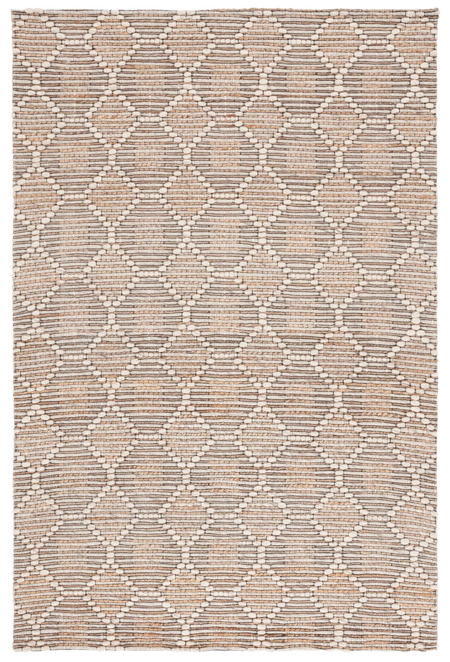 Safavieh Marbella 4'-0" x 6'-0" Rug in Beige / Ivory