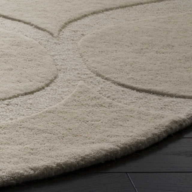 Safavieh Cambridge 6'-0" x 6'-0" Rug in Ivory / Ivory