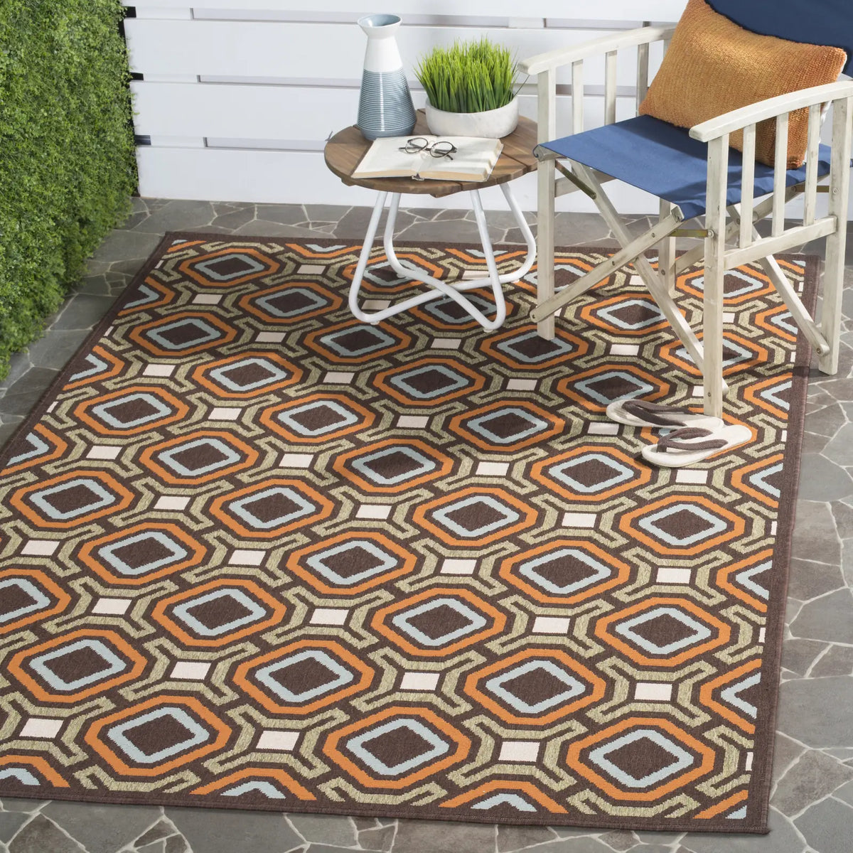 Safavieh Veranda 5'-3" x 7'-7" Rug in Chocolate / Terracotta