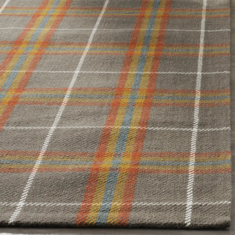 Safavieh Marbella 5'-0" x 8'-0" Rug in Multi