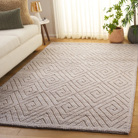 Safavieh Natura 4'-0" x 6'-0" Rug in Beige