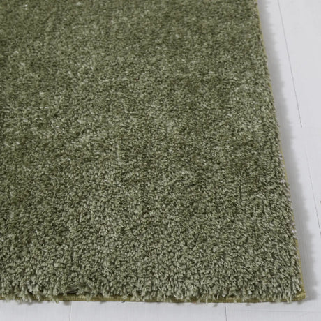 Safavieh Tahoe Shag 4'-0" x 6'-0" Rug in Sage