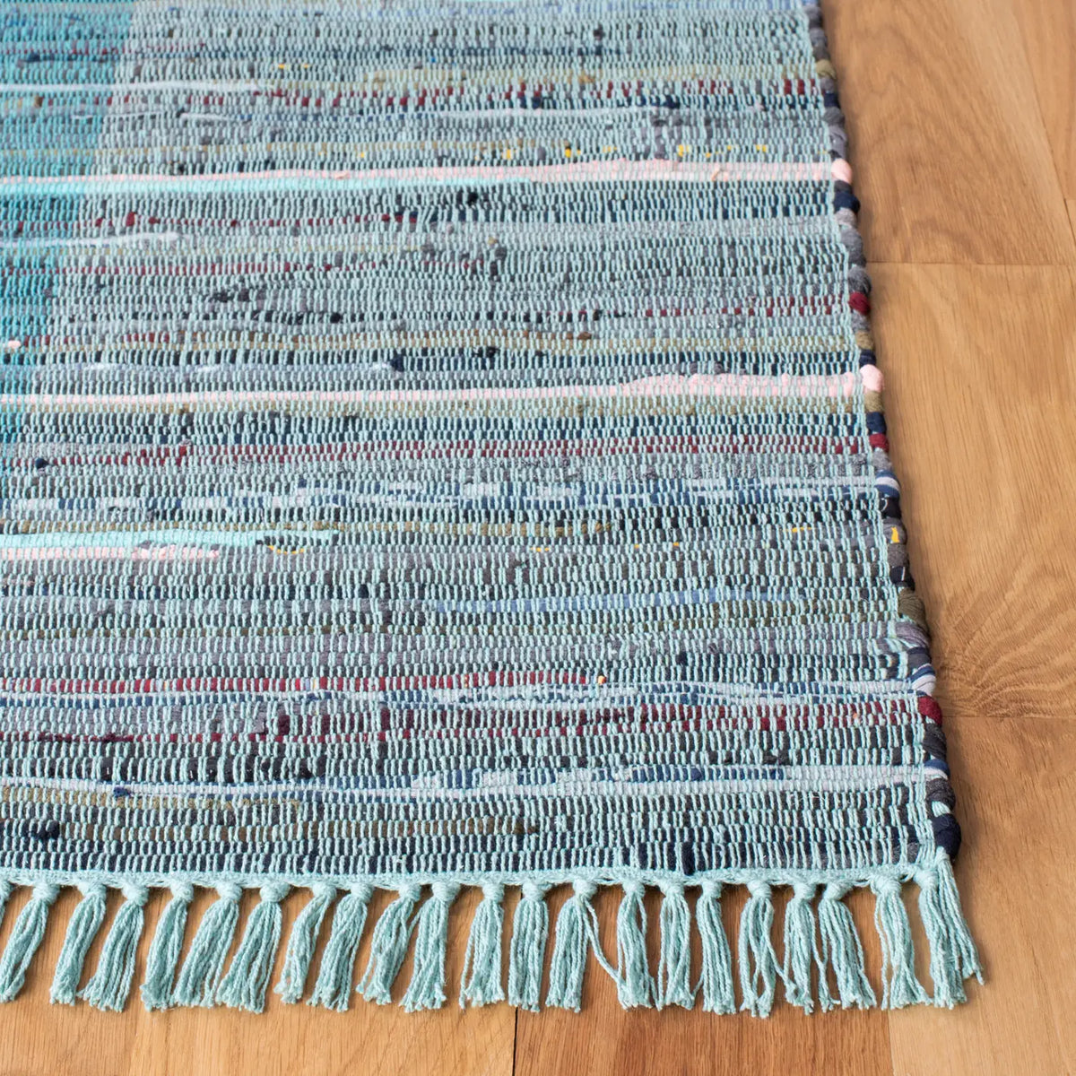 Safavieh Rag Rug 4'-0" x 6'-0" Rug in Light Blue / Grey