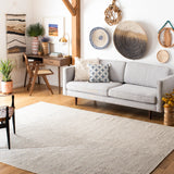 Safavieh Kilim 6'-0" x 9'-0" Rug in Ivory