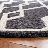 Safavieh Micro-Loop 5'-0" x 5'-0" Rug in Charcoal / Ivory