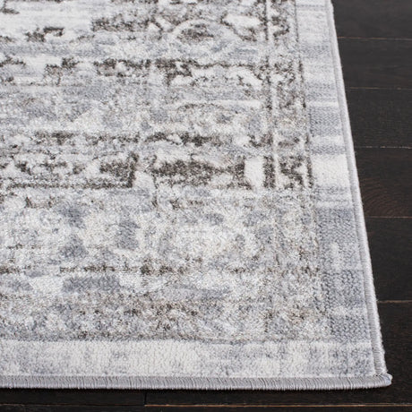 Safavieh Orchard 4'-5" x 6'-5" Rug in Grey / Light Grey