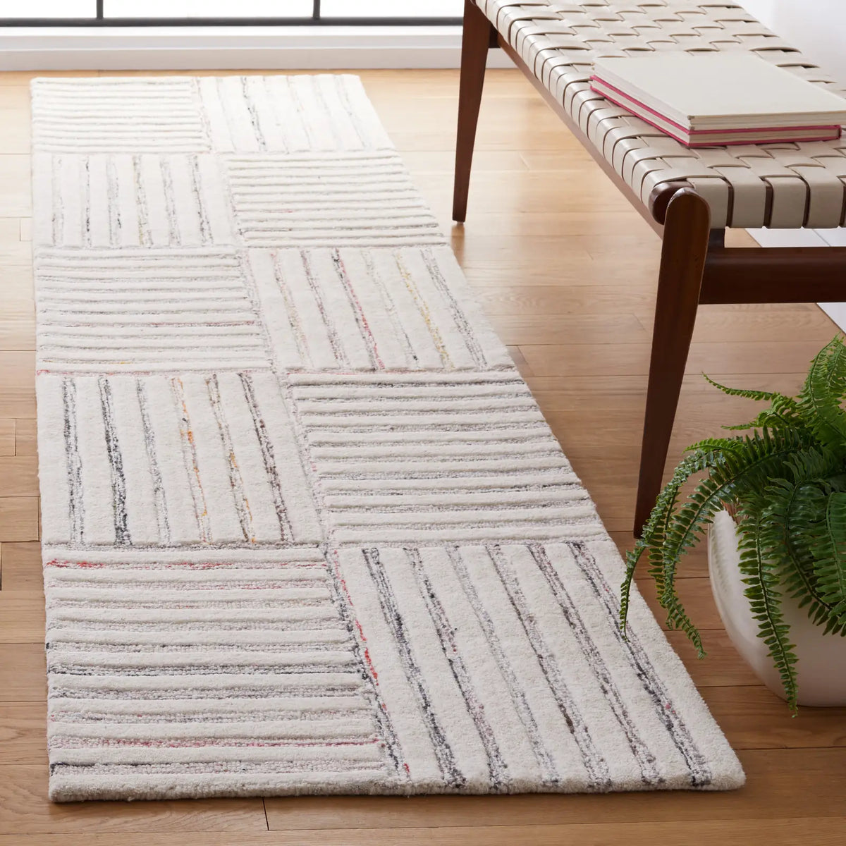Safavieh Metro 2'-3" x 9'-0" Rug in Red / Ivory