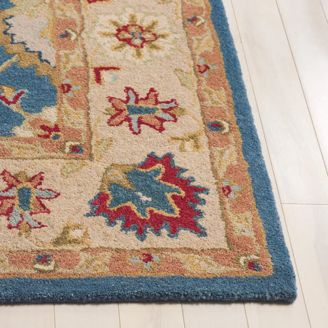 Safavieh Antiquity 6'-0" x 9'-0" Rug in Blue / Beige