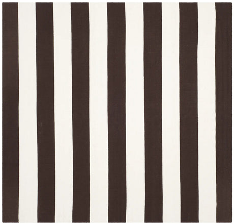 Safavieh Montauk 6'-0" x 6'-0" Rug in Chocolate / Ivory