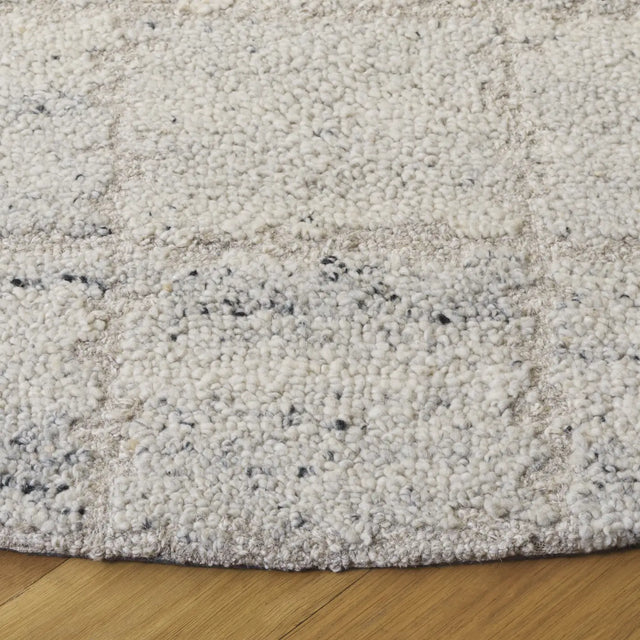 Safavieh Harvest 6'-0" x 6'-0" Rug in Silver / Grey