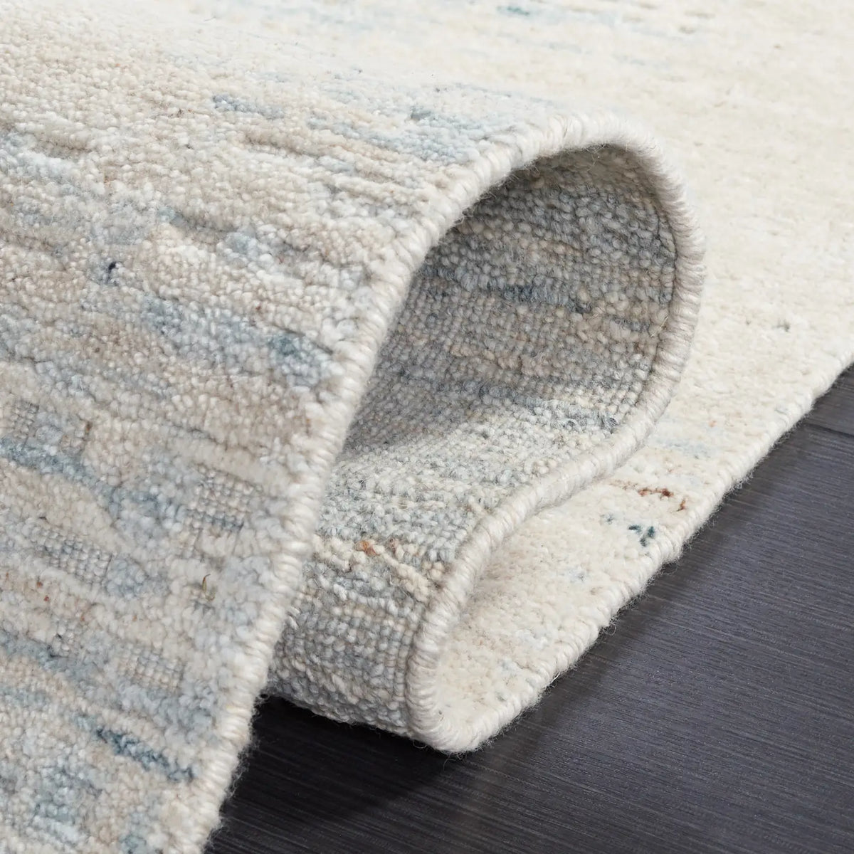 Safavieh Mirage 6'-0" x 9'-0" Rug in Teal / Beige