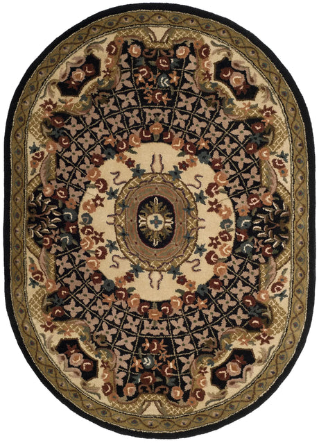 Safavieh Classic 4'-6" x 6'-6" Rug in Black / Gold