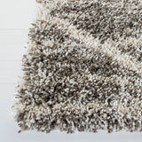 Safavieh Hudson Shag 4'-0" x 6'-0" Rug in Distressed Grey / Ivory