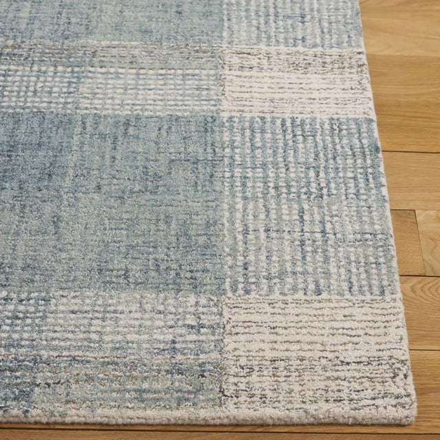 Safavieh Genre 4'-0" x 6'-0" Rug in Ivory / Blue