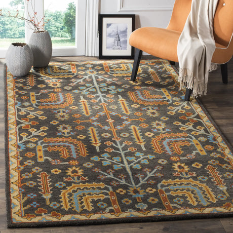 Safavieh Heritage 4'-0" x 6'-0" Rug in Charcoal / Multi