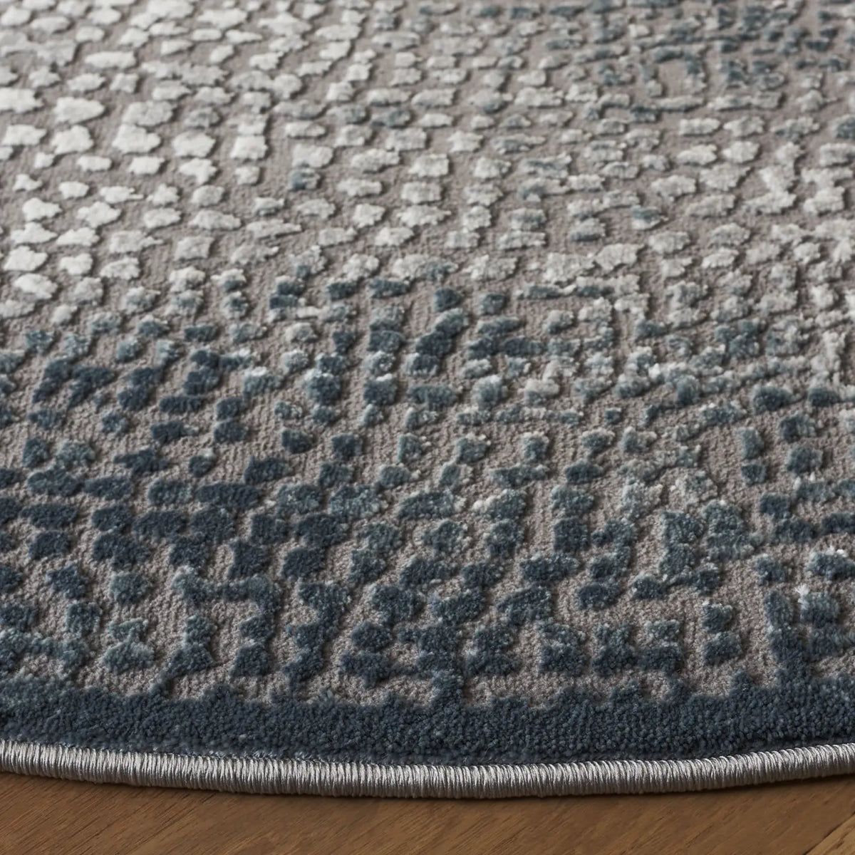 Safavieh Meadow 6'-7" x 6'-7" Rug in Blue / Ivory