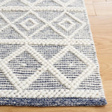 Safavieh Natura 4'-0" x 6'-0" Rug in Ivory / Navy