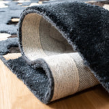 Safavieh Manhattan 5'-0" x 8'-0" Rug in Black