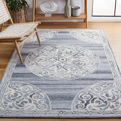 Safavieh Metro 4'-0" x 6'-0" Rug in Grey / Ivory