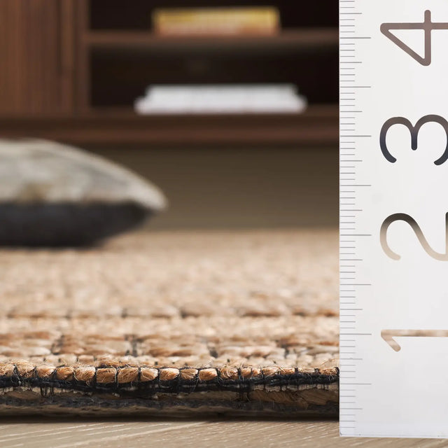 Safavieh Natural Fiber 4'-0" x 6'-0" Rug in Natural / Brown