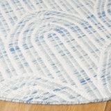 Safavieh Kilim 6'-0" x 6'-0" Rug in Blue / Ivory