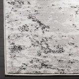 Safavieh Skyler 5'-1" x 7'-6" Rug in Grey / Ivory
