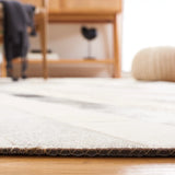 Safavieh Studio Leather 4'-0" x 6'-0" Rug in Grey / Brown