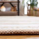Safavieh Striped Kilim 4'-0" x 6'-0" Rug in Beige / Ivory