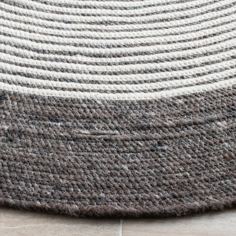 Safavieh Braided 5'-0" x 7'-0" Rug in Charcoal / Ivory