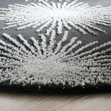 Safavieh Soho 6'-0" x 6'-0" Rug in Charcoal / Ivory