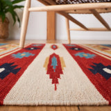 Safavieh Kilim 4'-0" x 6'-0" Rug in Beige / Red