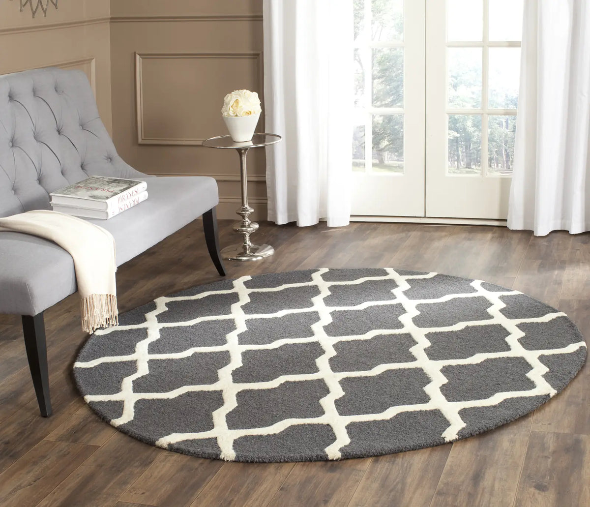Safavieh Cambridge 6'-0" x 6'-0" Rug in Dark Grey / Ivory